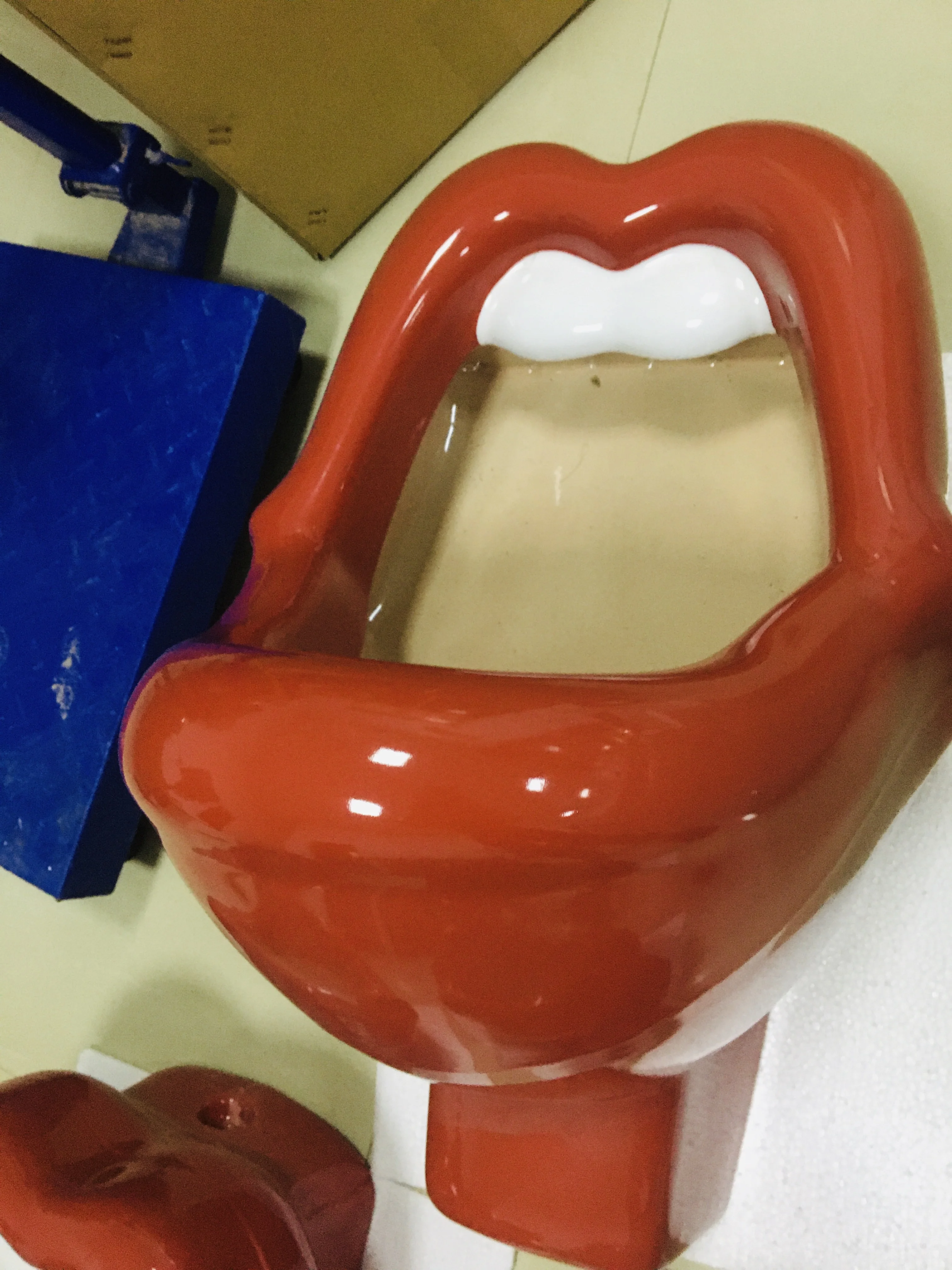Red Urinator Lip Urinal Kiss Sanitary Universal Inlet Urine Gallery