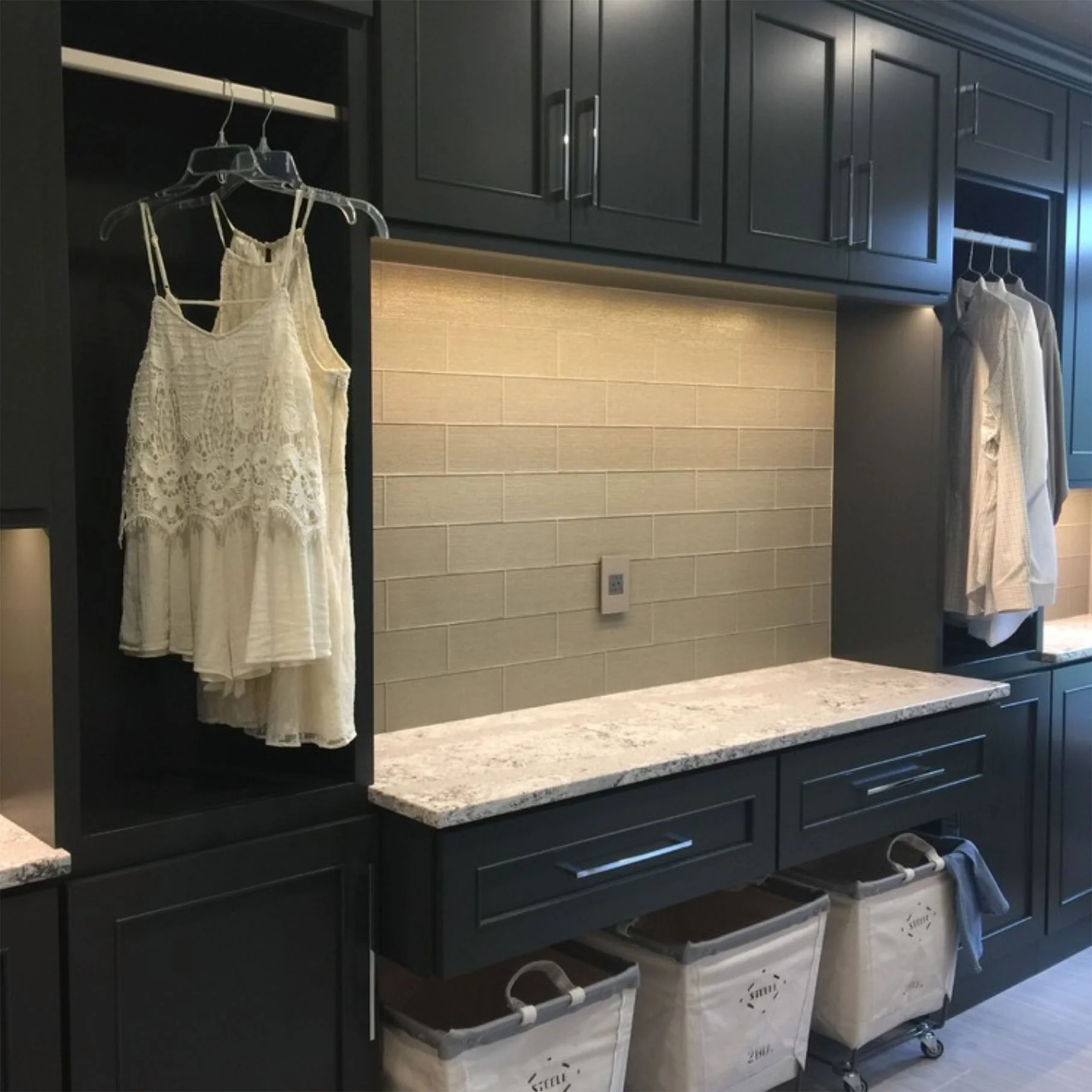 
 Индивидуальные автономные Шкафы для прачечной эспрессо  