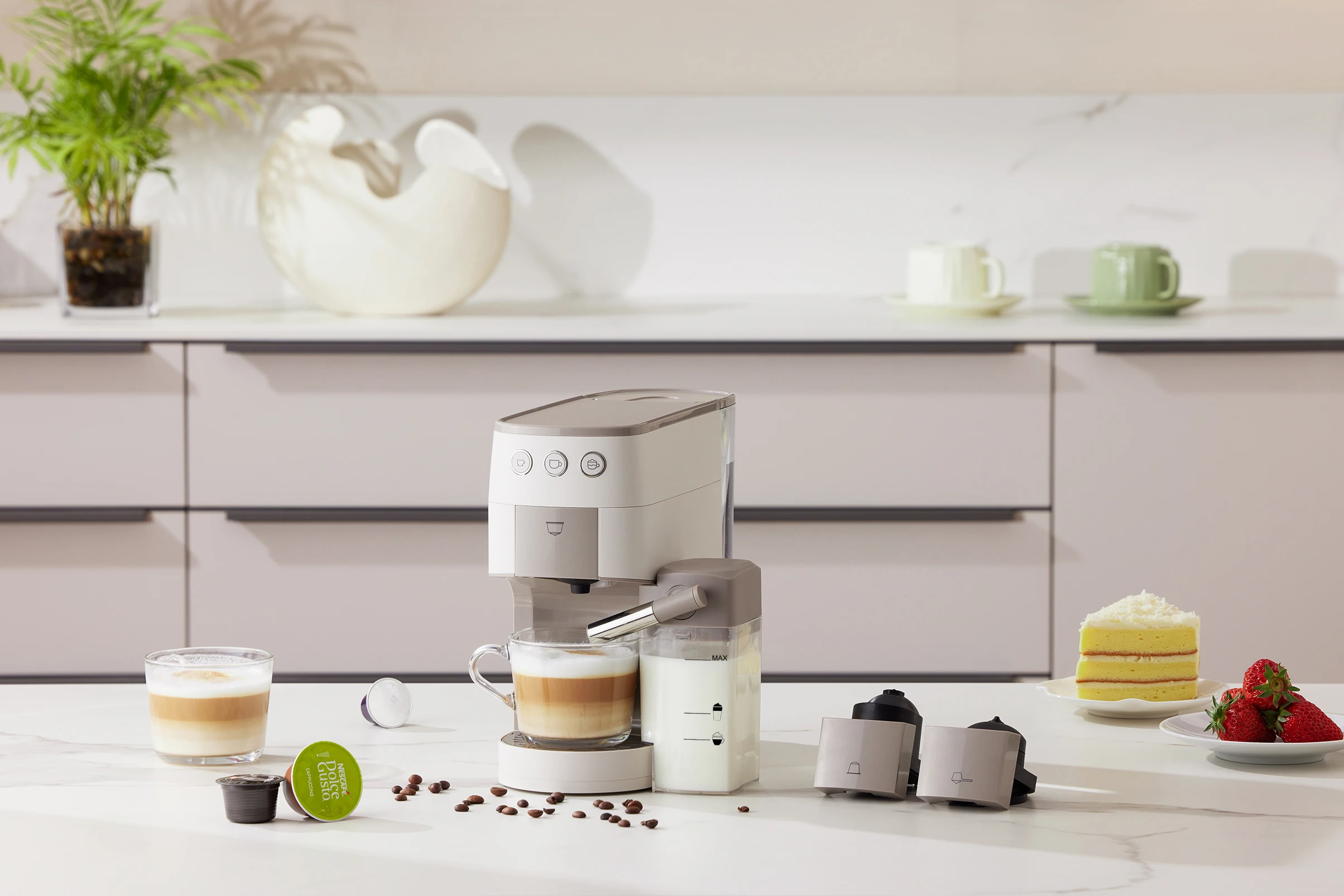 Multifunction Capsule Coffee Machine 19 Bar Pressure With Milk Tank