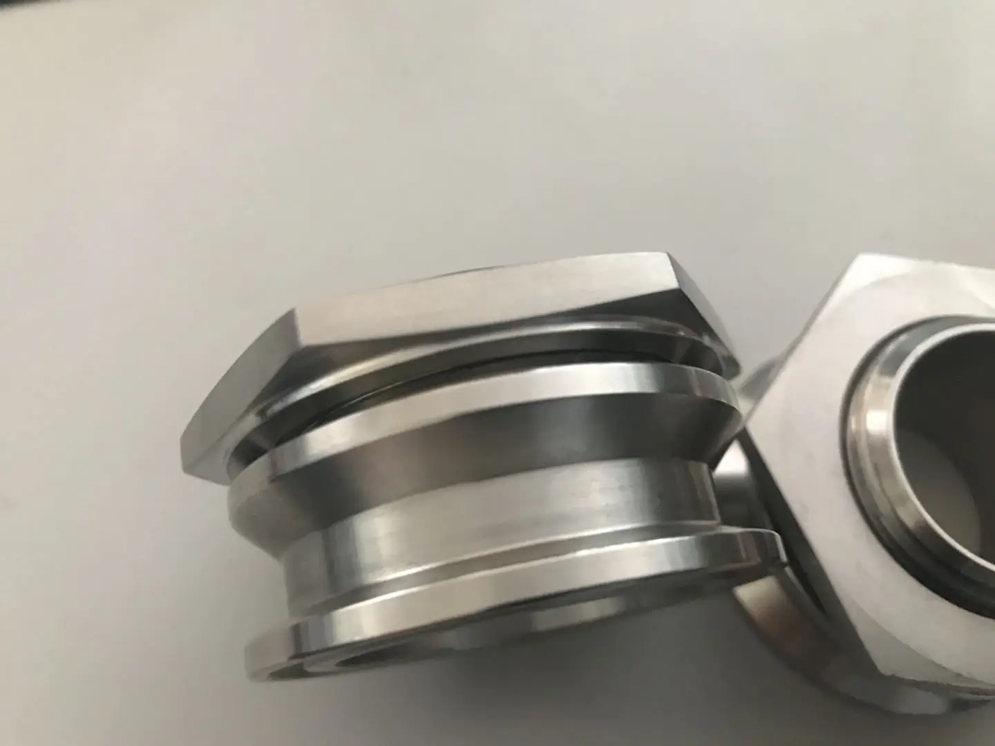 Stainless Steel 304/316L Pipe Fittings Thread Tank Fittings Sanitary Tank Spare Parts Food Grade 2-INCH TC Connector