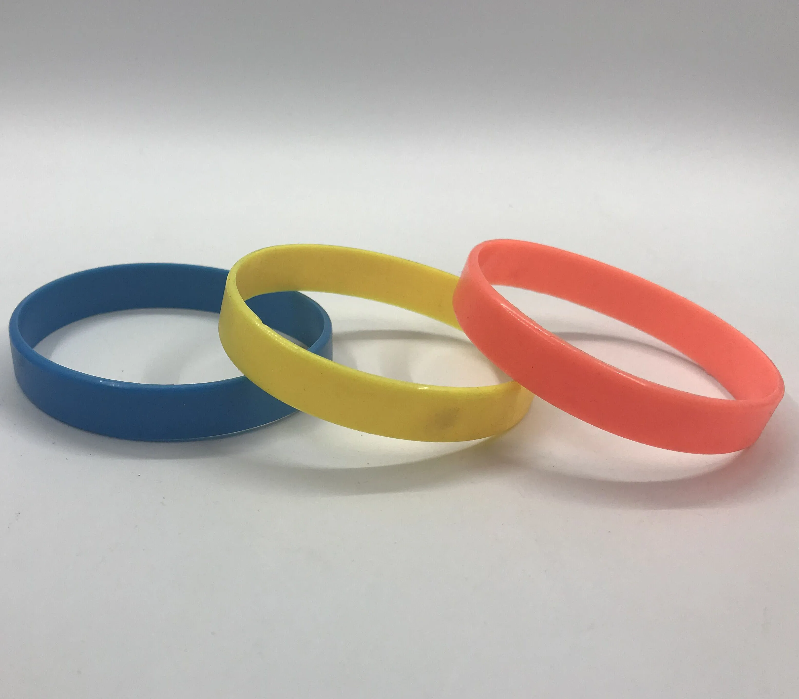 Colorful Rubber Wrist Band OEM Silicone Bracelet manufacture