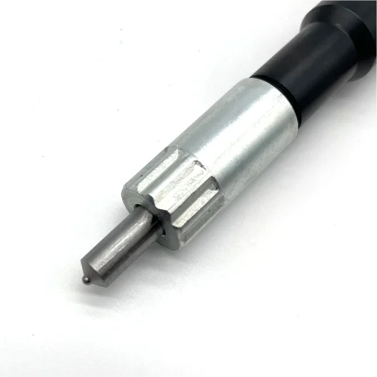 Common Rail Fuel Injector 295050-2750 for Komatsu Engines