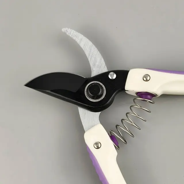 Factory Wholesale Stainless Steel Blade Bypass Pruner Shears Ergonomic Purple White Handle for Garden Trimming
