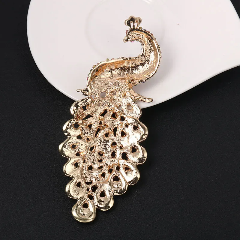 Factory Direct Sale Large Size Sparkly Crystal Rhinestones Pave Peacock Decor Brooch in Assorted Colors