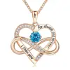 Collana in oro rosa con diamanti blu