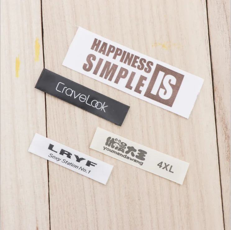 Peut être personnalisé Nom Logo Étiquettes de vêtements Étiquette