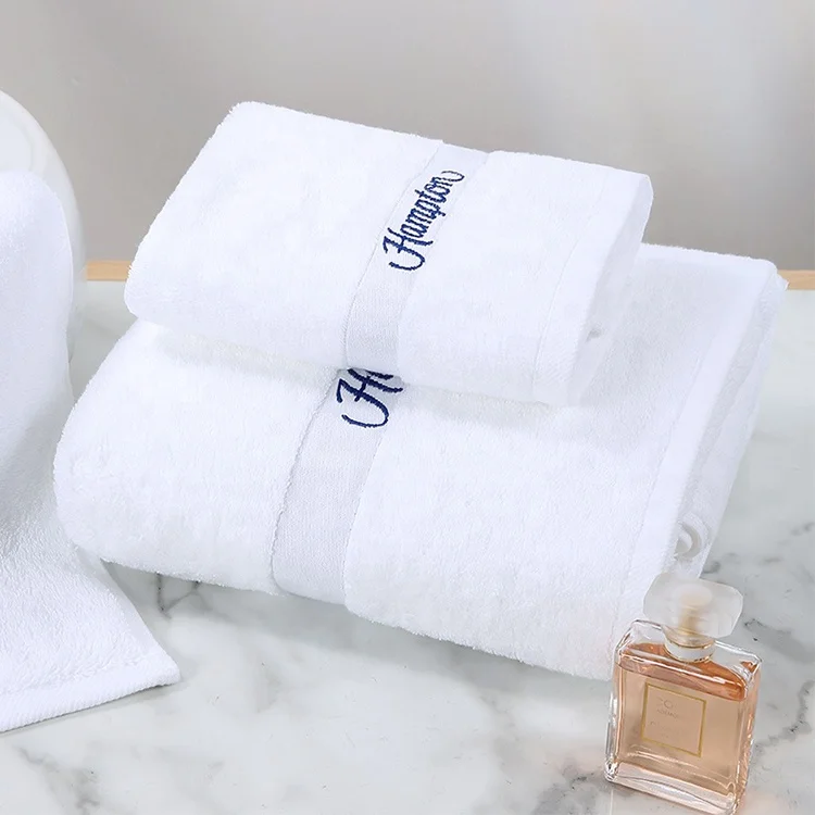 Made in China Cheap Price White 100% Cotton Custom Logo Towel Gift Luxury  Hilton Hotel Towel Sets, Hotel Bathroom Bath Towel Bathrobe Hand Washing  Face Towels - China Hotel Towel and Cotton