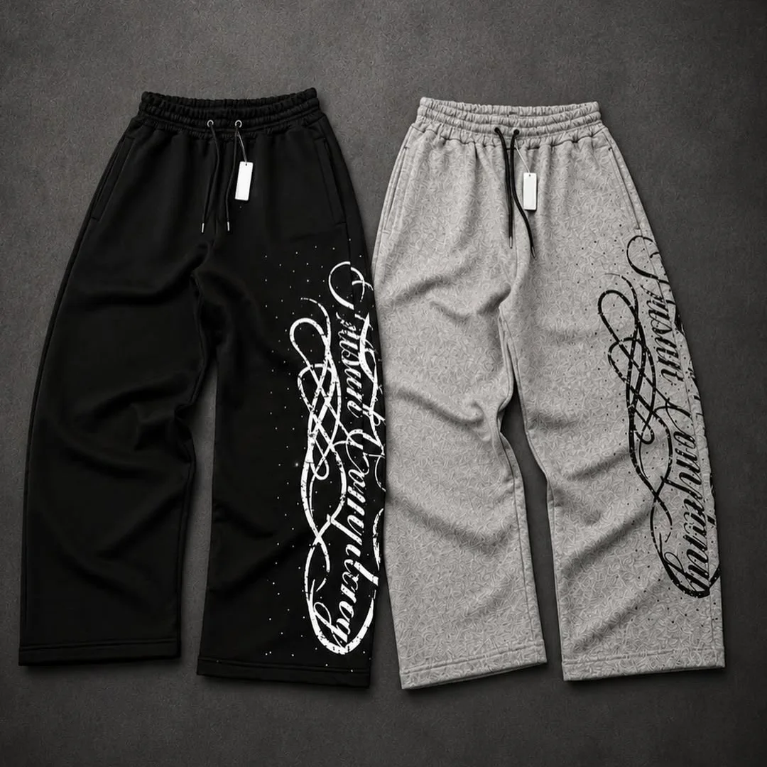 Spersonalizowane męskie spodnie joggers w stylu vintage do streetwearu, wykonane z 100% bawełny, sportowe spodnie z aplikacjami kryształków termoprzylepnych oraz cyfrowym nadrukiem DTG