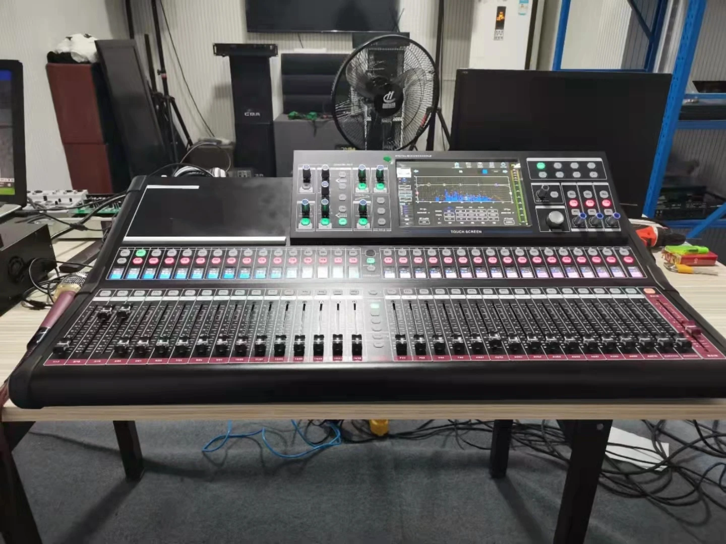 Mx32plus Digital Mixer+flight Case 32ch Digital Mixing Desk Console