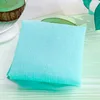 สีเขียวอ่อน