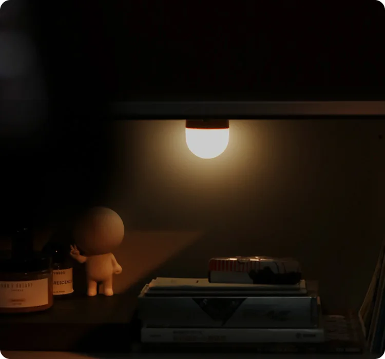 2023 New Design Cute Capsule Shape Led Motion Sensor Cabinet Light Rechargeable Wall Motion Sensor Light Indoor