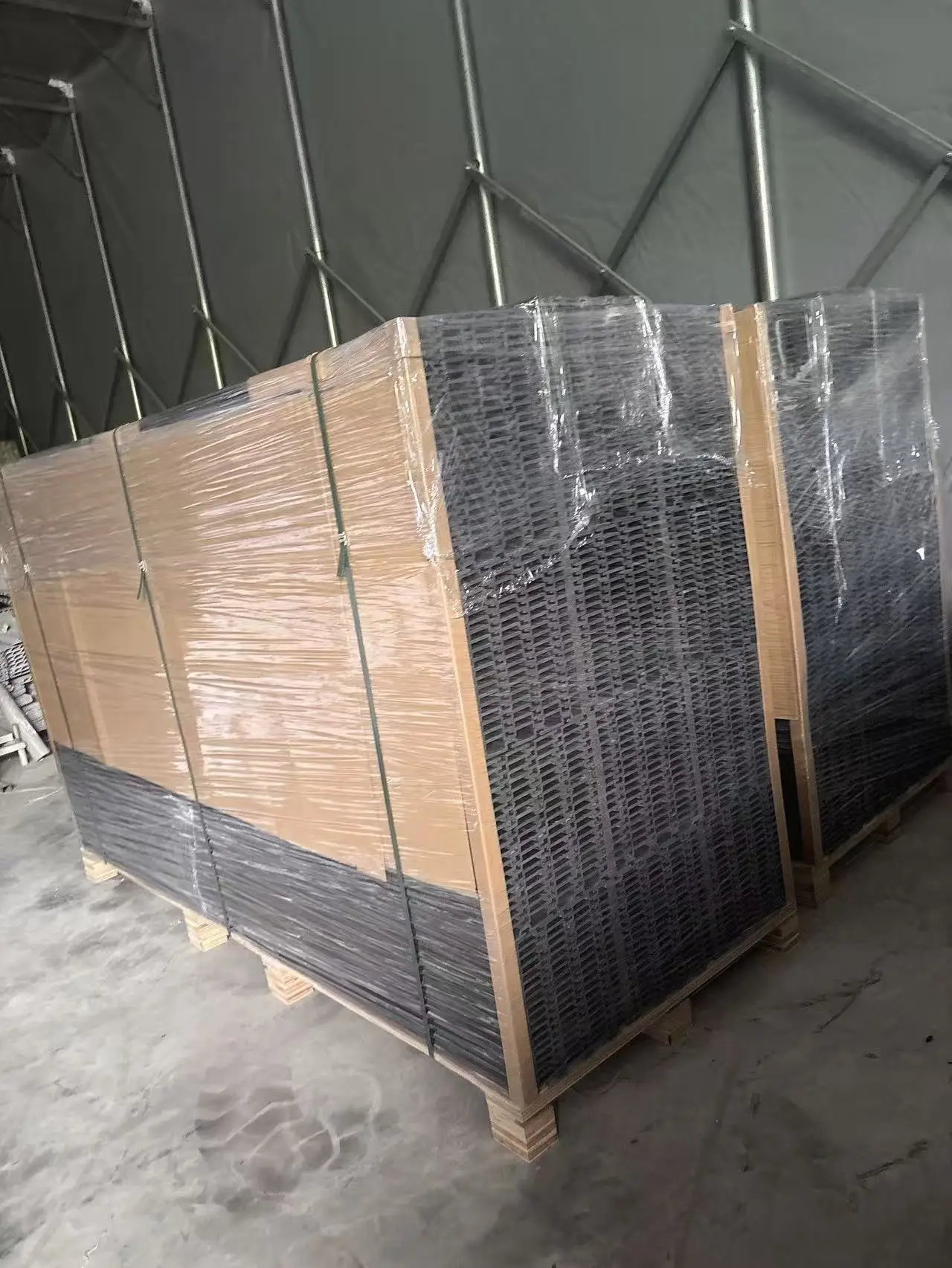 Packaging & shipping specifications