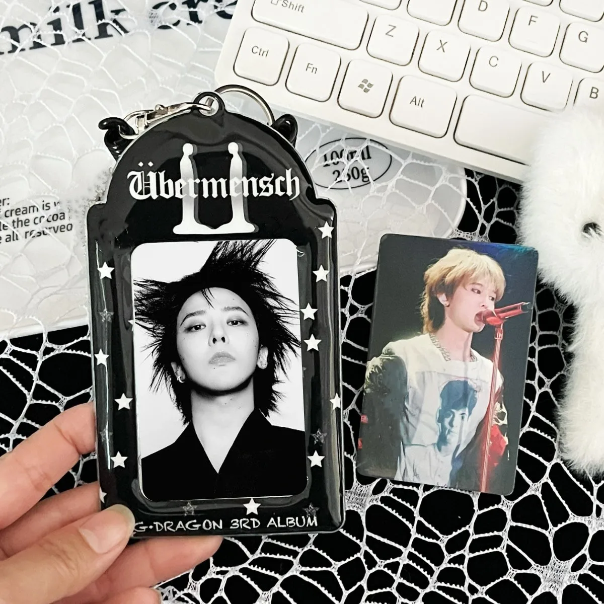 KPOP G-Dragon Ubermensch Album Card Holder Random Spring Rope