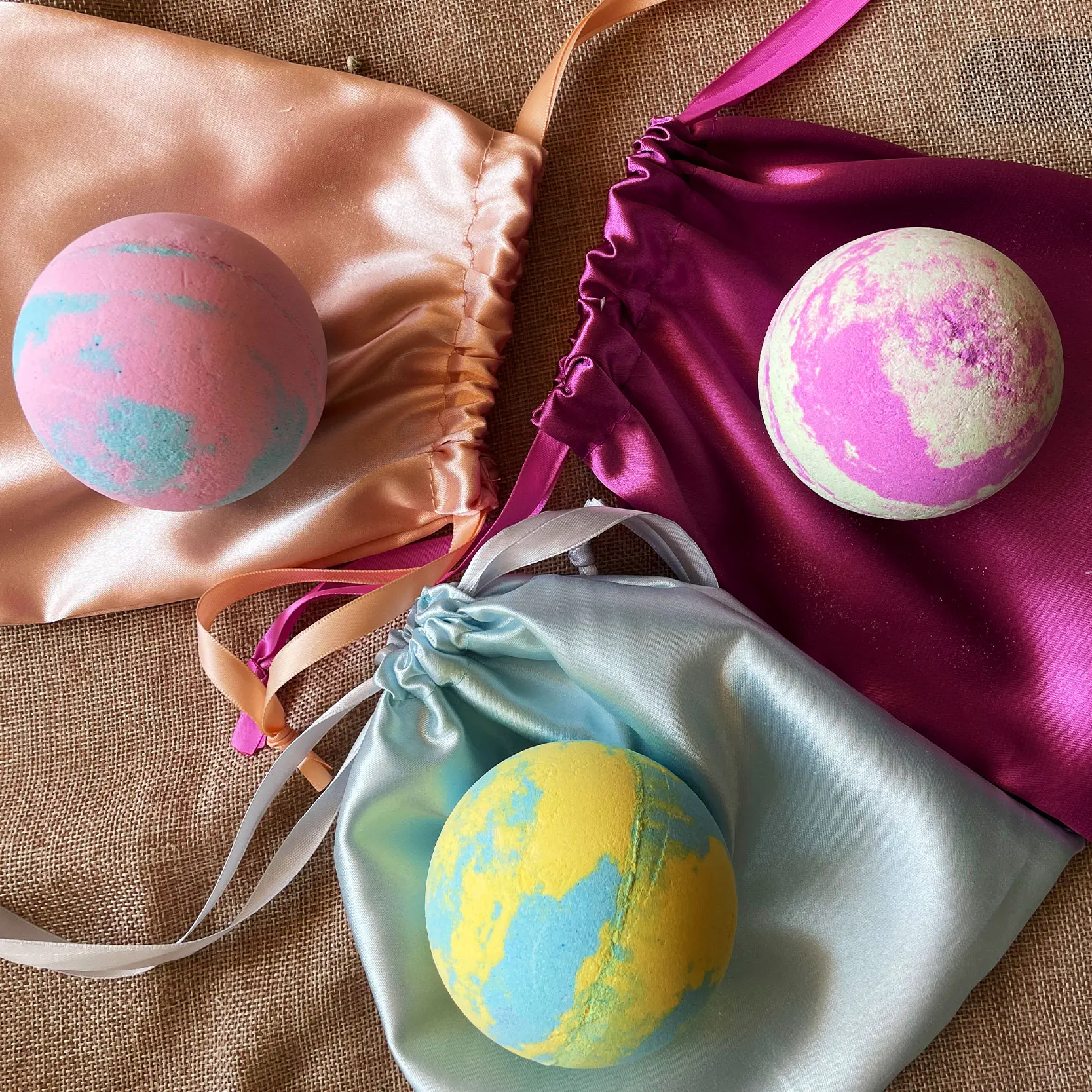 C & H Лидер продаж индивидуальная марка шарики для изготовления эфирных масел солевых форм упаковочная