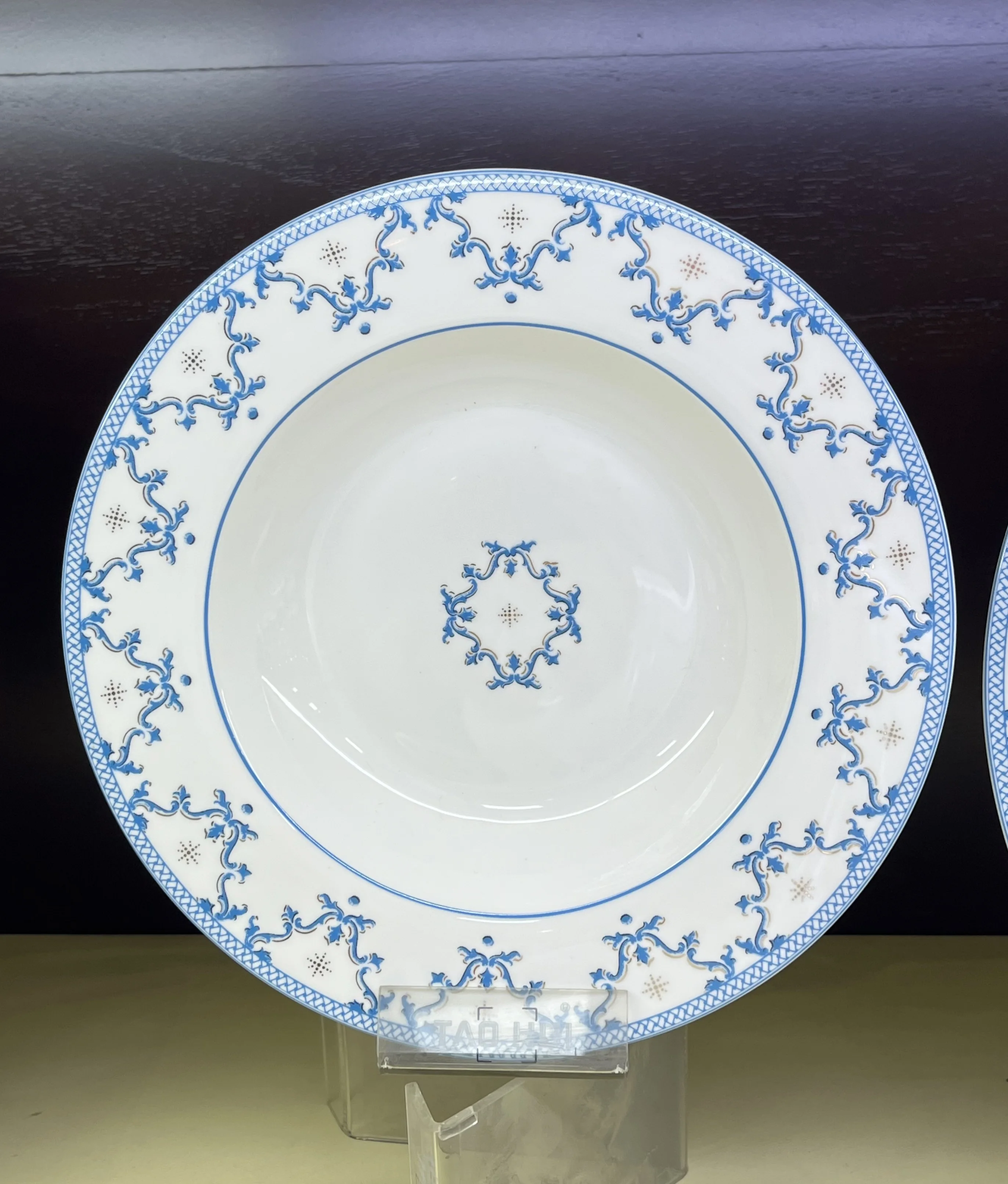 Taohui 10.5 Inch Porcelain Dinner Plates Set of 4 Elegant Blue Royal Round Plates for Steak Microwave Safe details