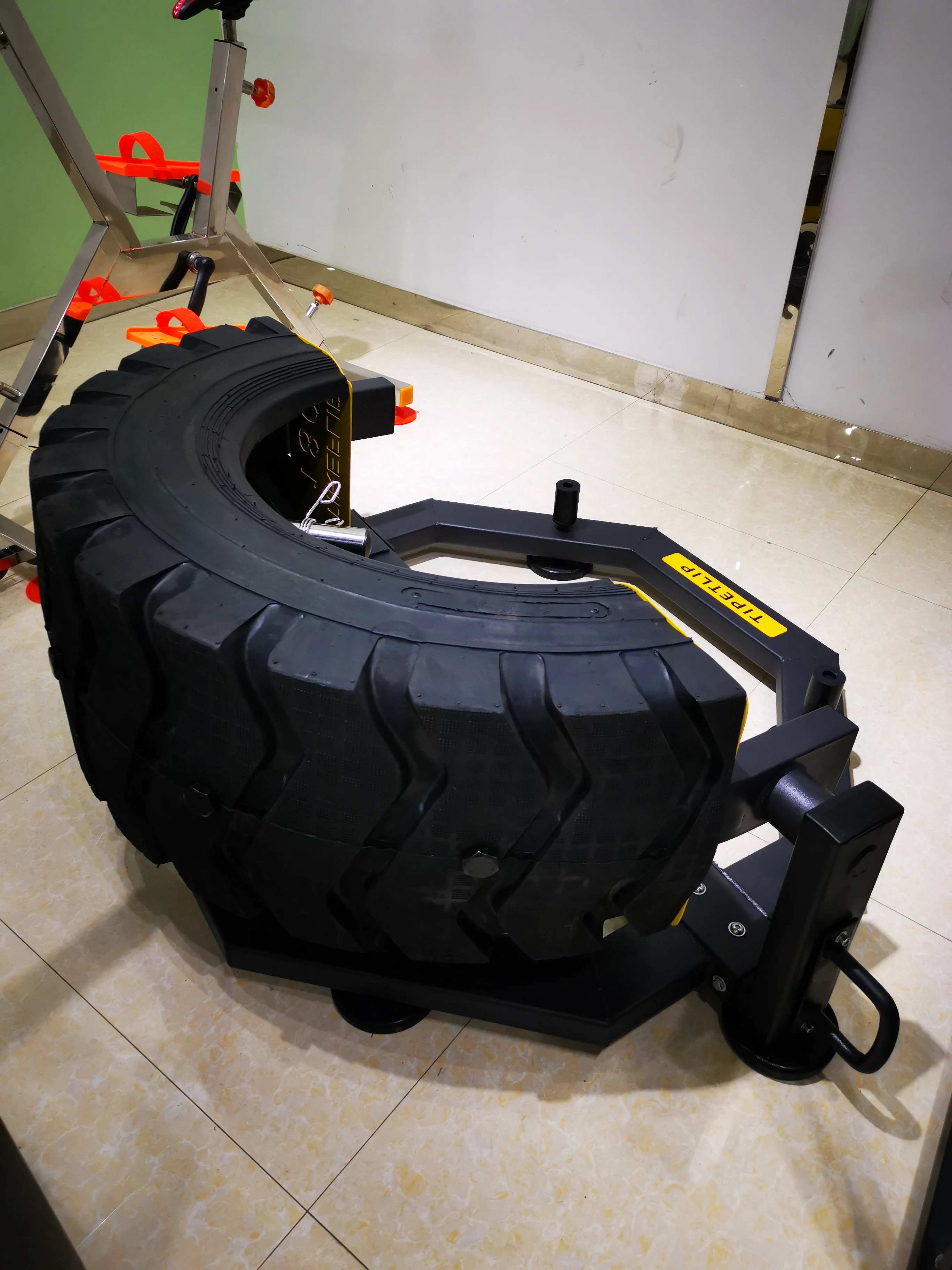 MND Commercial Fitness Rolling Flip Tyre Trainer - 44KG