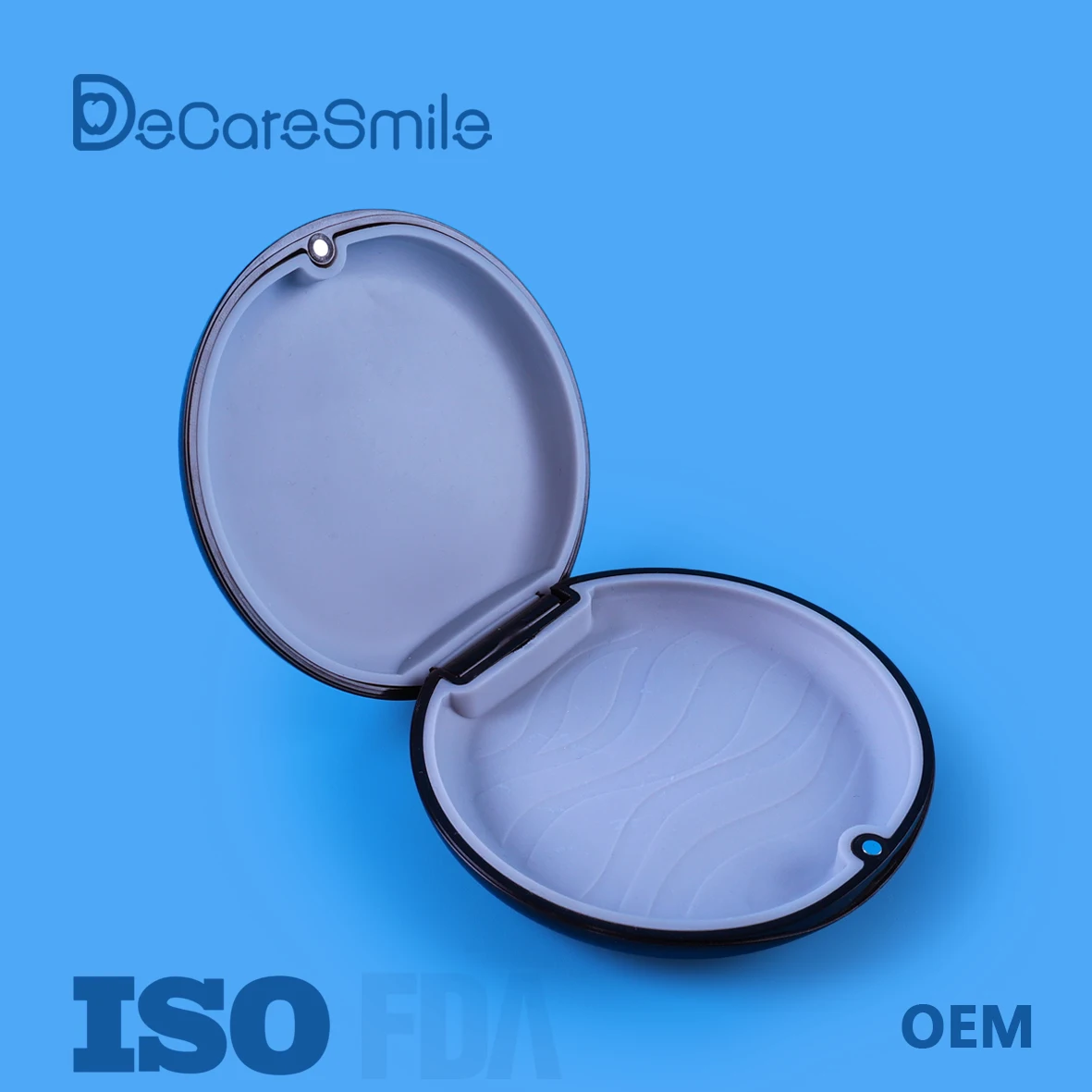 Elegant Silicone Pad Denture Box Compact and Secure Retainer Case with Soft Interior for Aligners