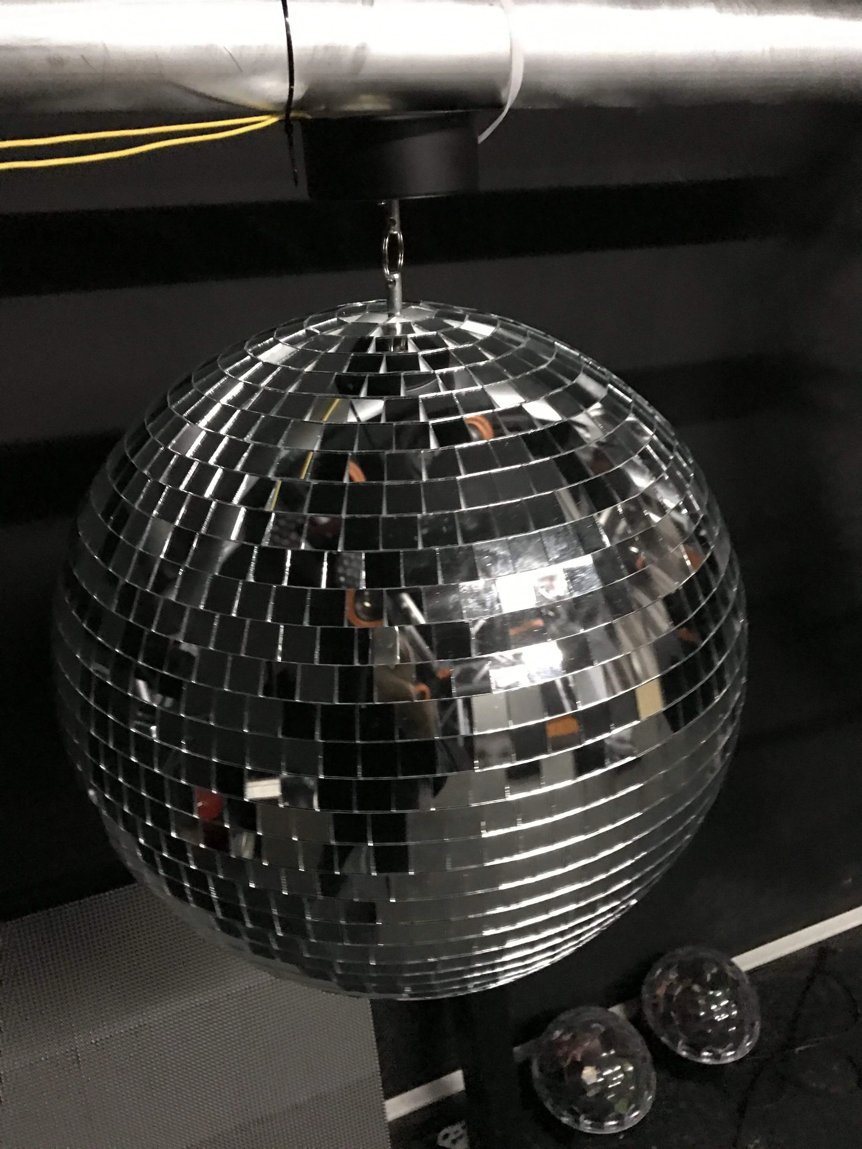 Disco Mirror Silver Ball Rotating Stage Effect Decoration For Stage ...