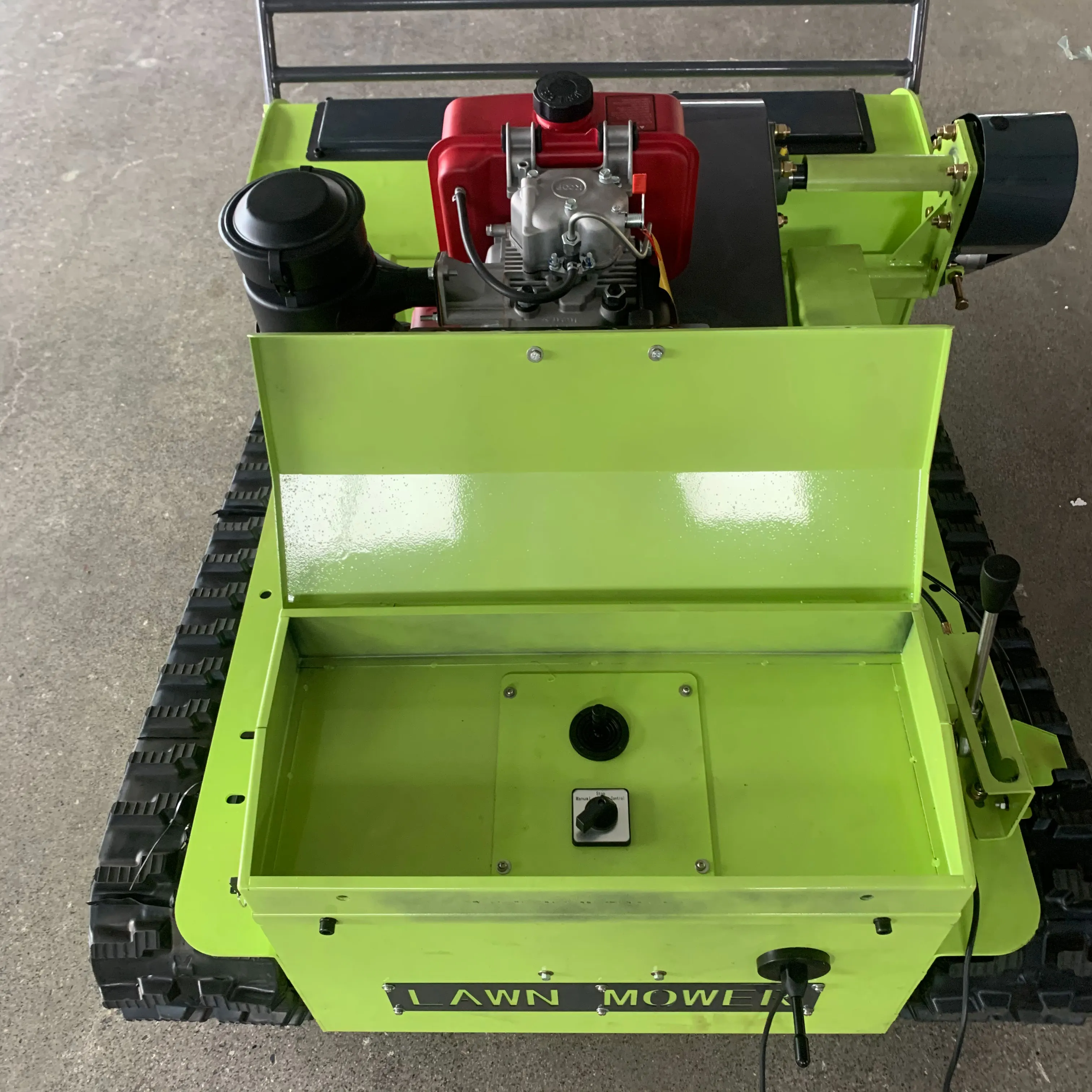 Smart Bush Cutter Electric Crawler Bush Cutter AI Robot Lawn Mower for Home Use