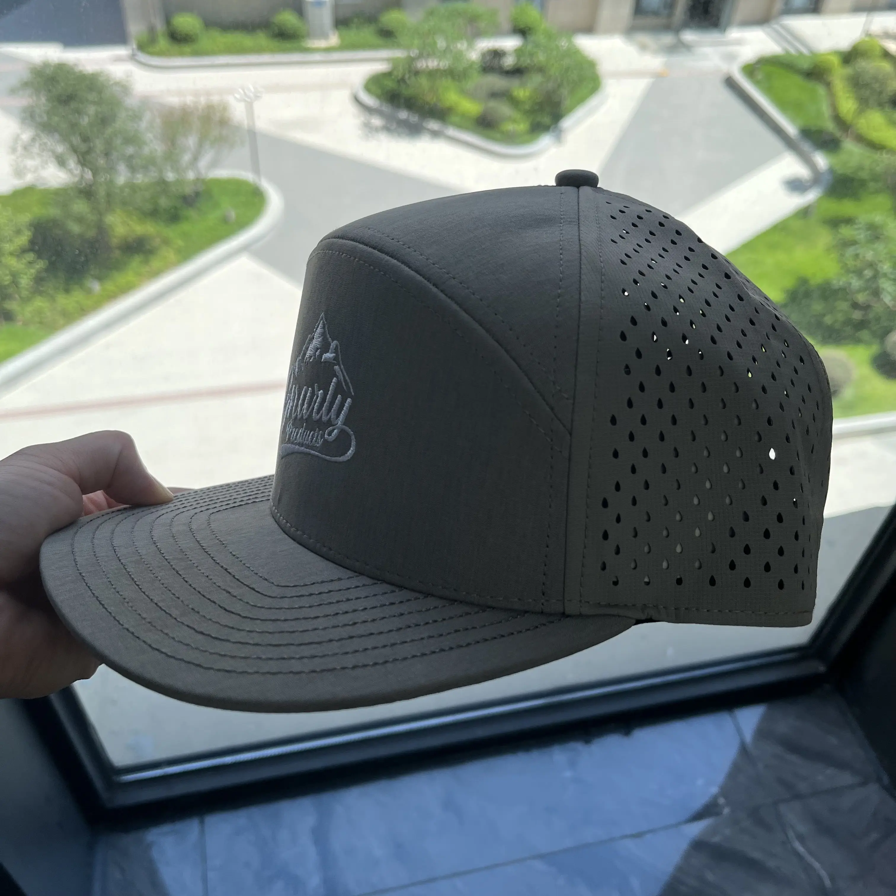 Hs15 Melin Style Fashion Laser Cut Hydro Baseball Hat Trenches 6 Panel