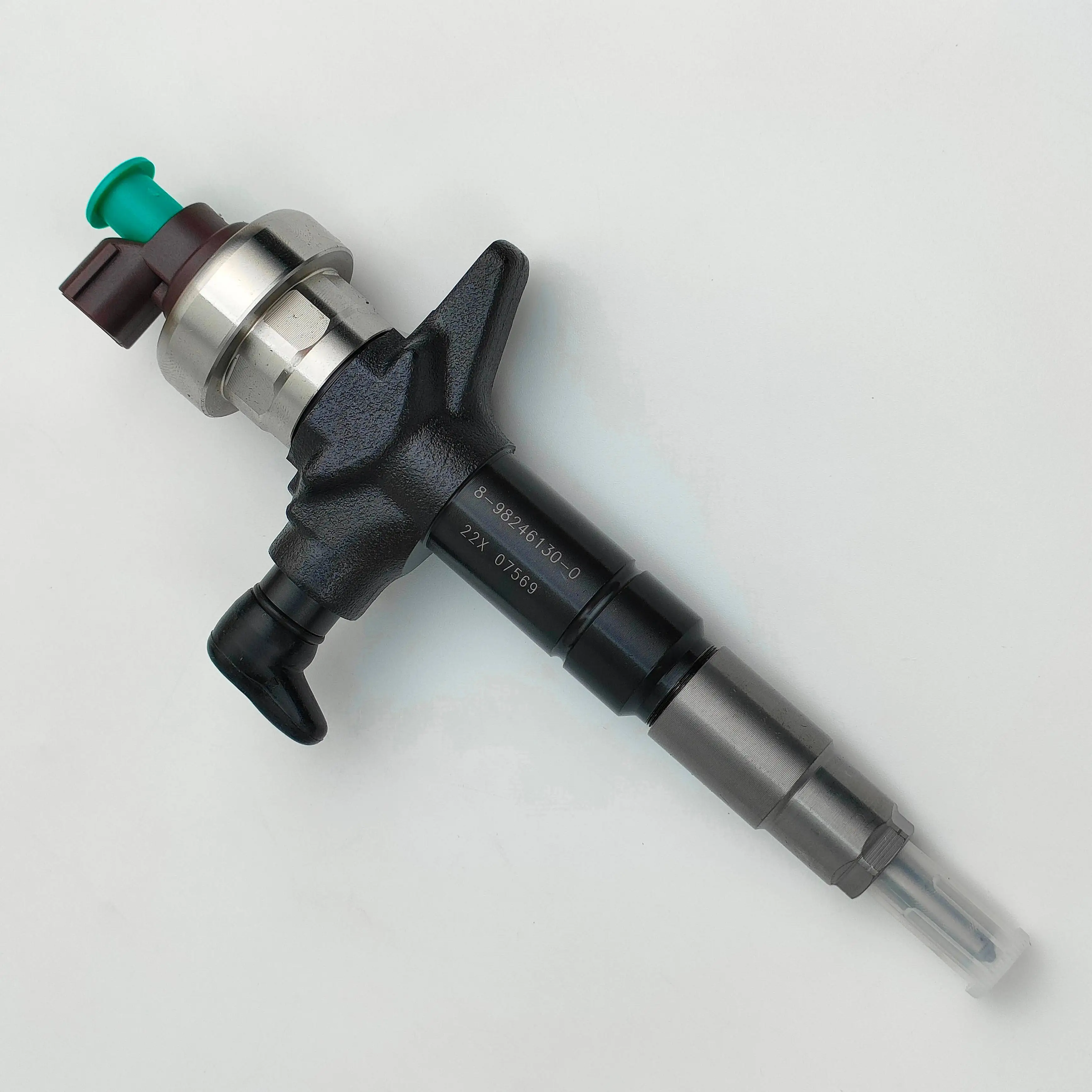イオリ・D 8-98246130-0 Fuel Injector for Isuzu D-MAX 2.5 Ditd Diesel