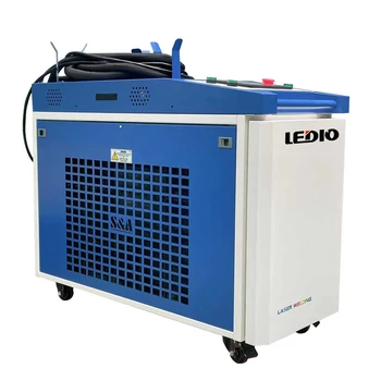 Factory Price HandHeld Fiber Laser Welding Machine 1KW .15KW 2KW Laser Welders 3 in 1 Weld Cleaning Machine