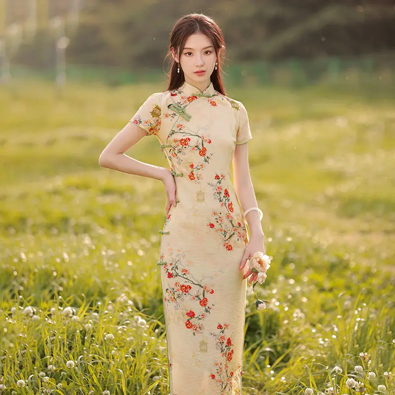 Female Qipao Mandarin Collar Short Cheongsam Vestidso Elegant Chinese Dress  Gold Flower Novelty Evening Party