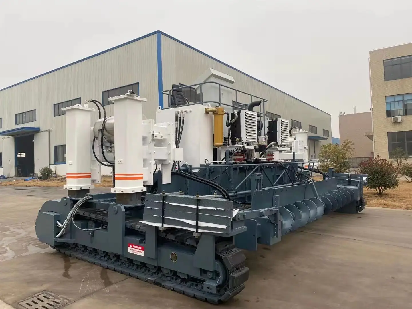 Paver Machine Radiators Concrete Cement Slipform Paver Equipment For Sale - Buy Concrete Cement ...