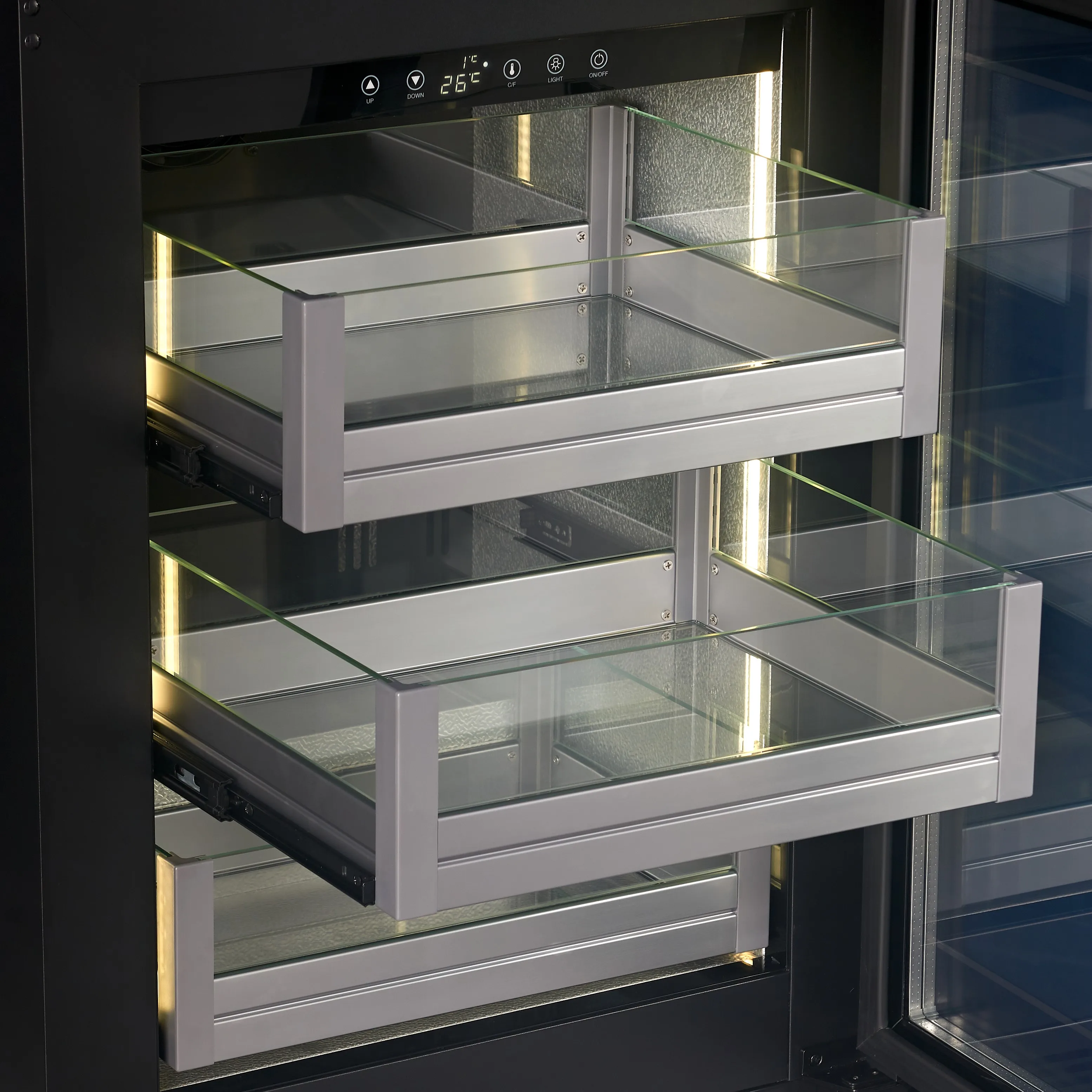 Factory Supply Black Color Beer Beverages Cooler 140L Built in Glass Door Drinks Refrigerator With Lock 0