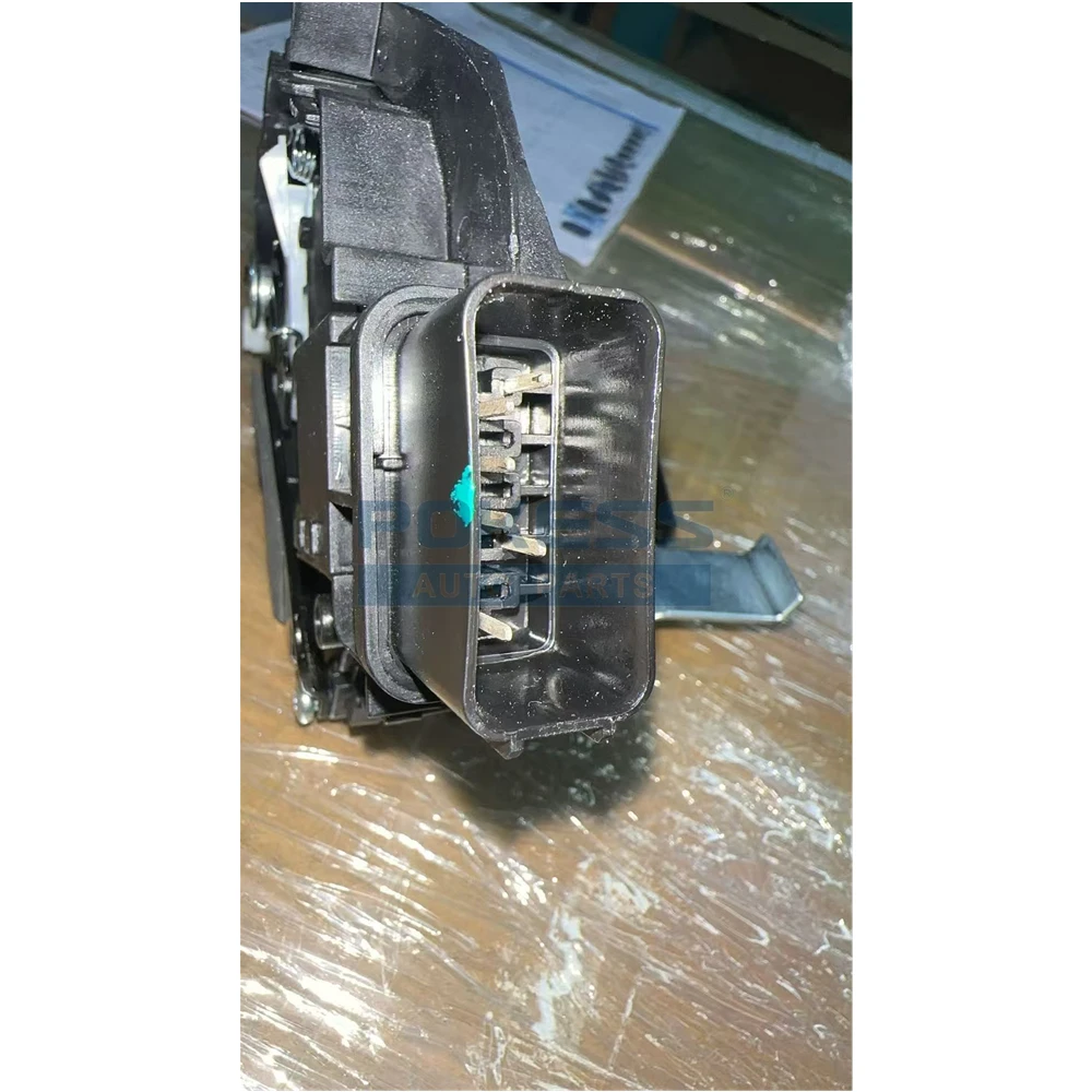 4M5AA26413BB 4M5AA26413BF 4M5AA26413DB 4M5AA26413BC 1426269 Left Rear... — 3