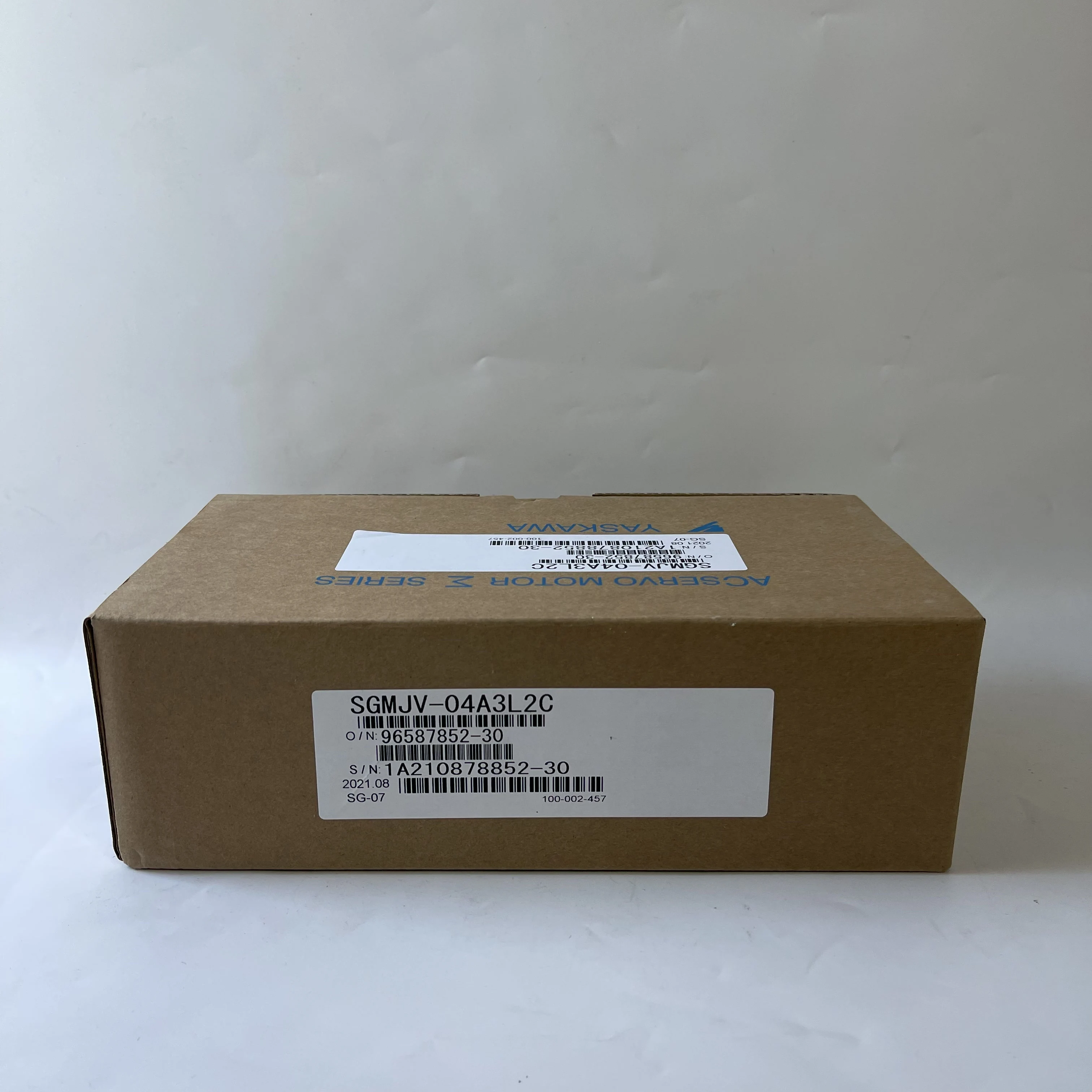 Yaskawa AC Servo Motor SGMJV-04A3L2C Yaskawa AC Servo Motor SGMJV-04A3L2C