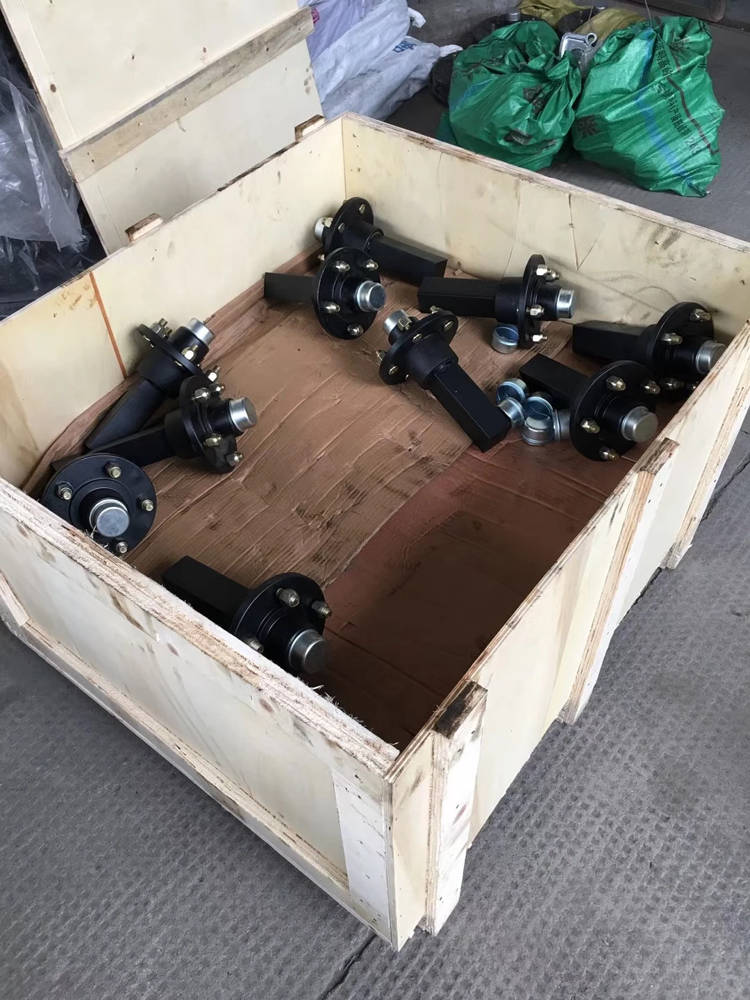 4 Bolt On 4" Trailer Hub For 2000 Lbs Trailer Axle Buy 4 Bolt Trailer