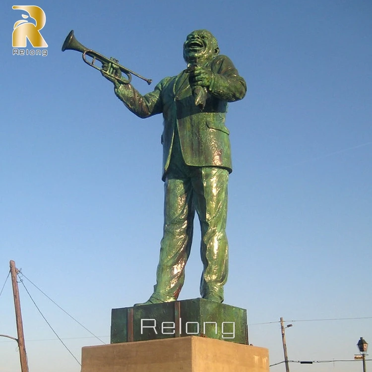 有名なアウトドアシティストリートブロンズルイアームストロング像
