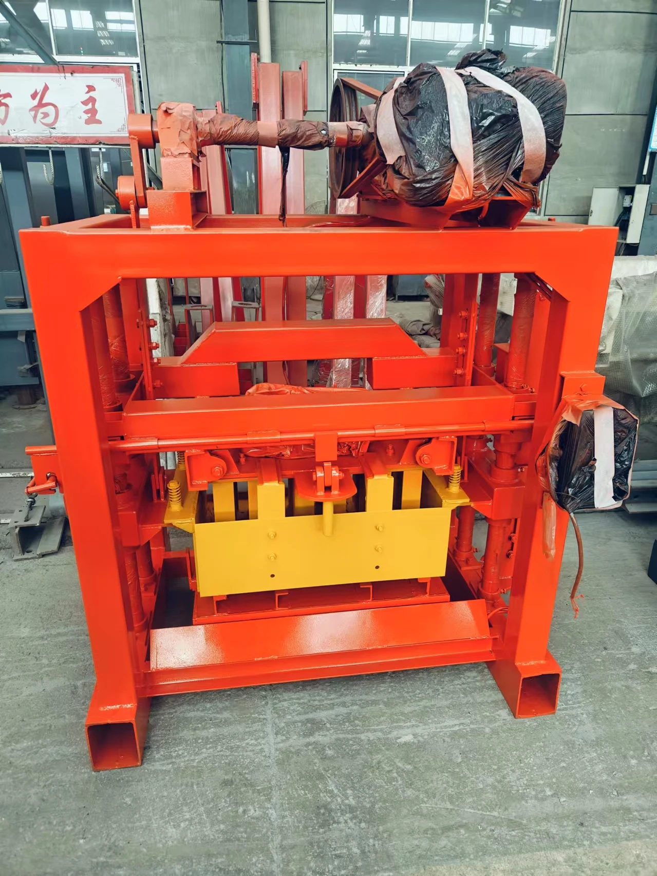 Small Manual Interlocking Hollow Brick Pavement Brick Block Machine ...