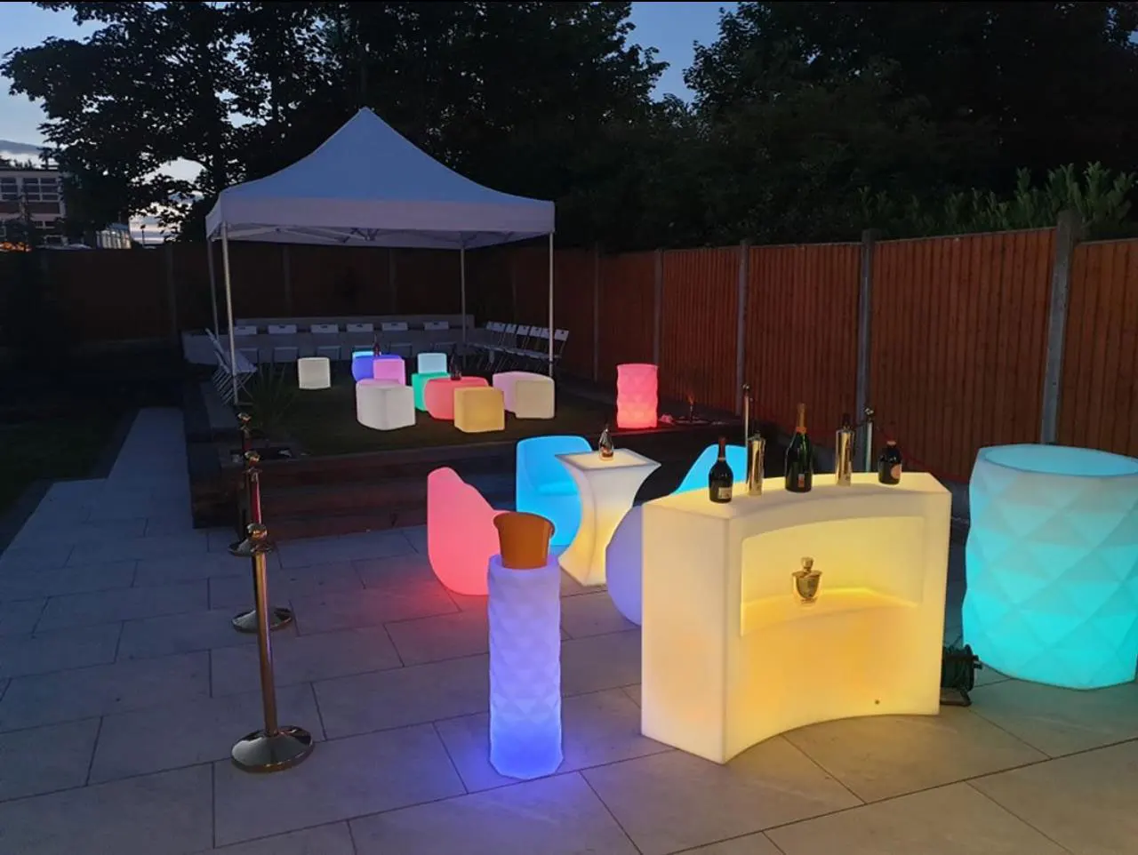 Wholesale Led High Bar Tables Cordless Led Light Up Party Furniture