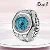 พื้นผิวสีน้ำเงินทรงกลมขนาดเล็ก