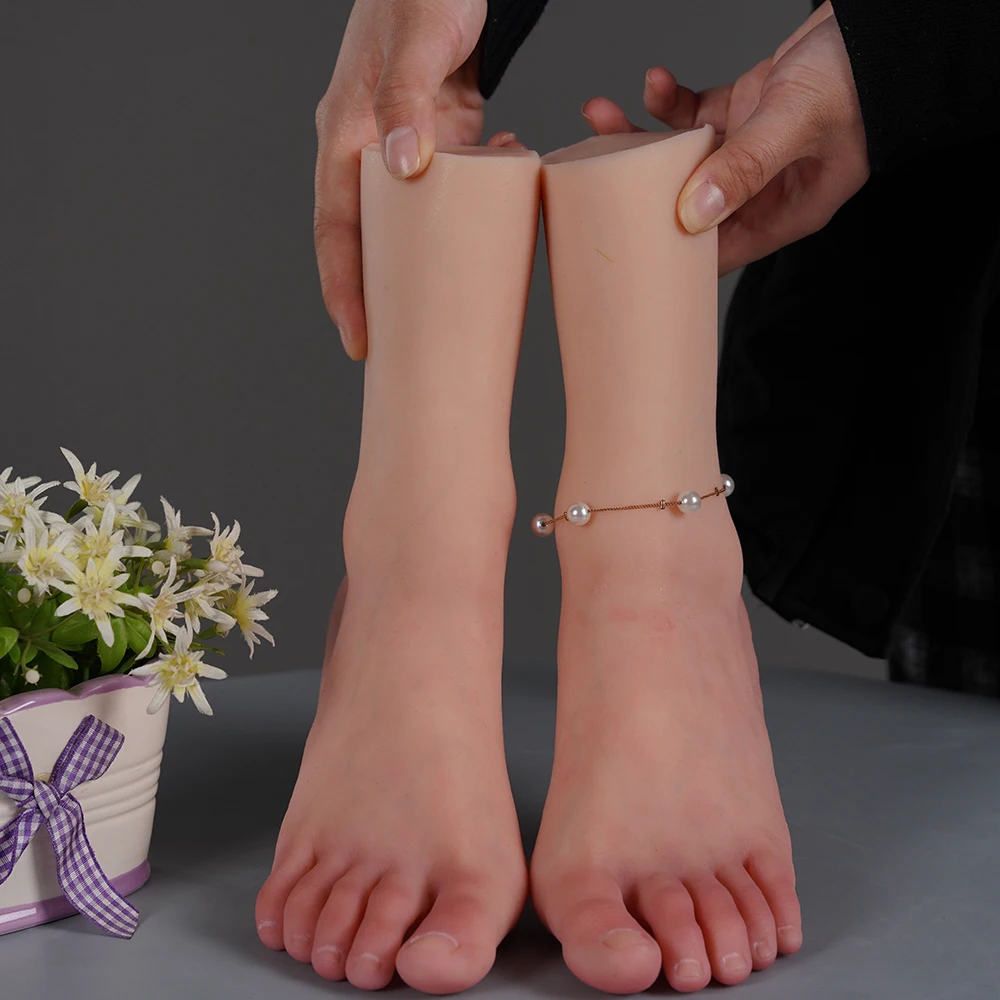 URCHOICE Silicone Skeleton Feet Model Realistic Artificial Woman Man Prostheses for Foot Fetish Manicure Breast Form Targeted