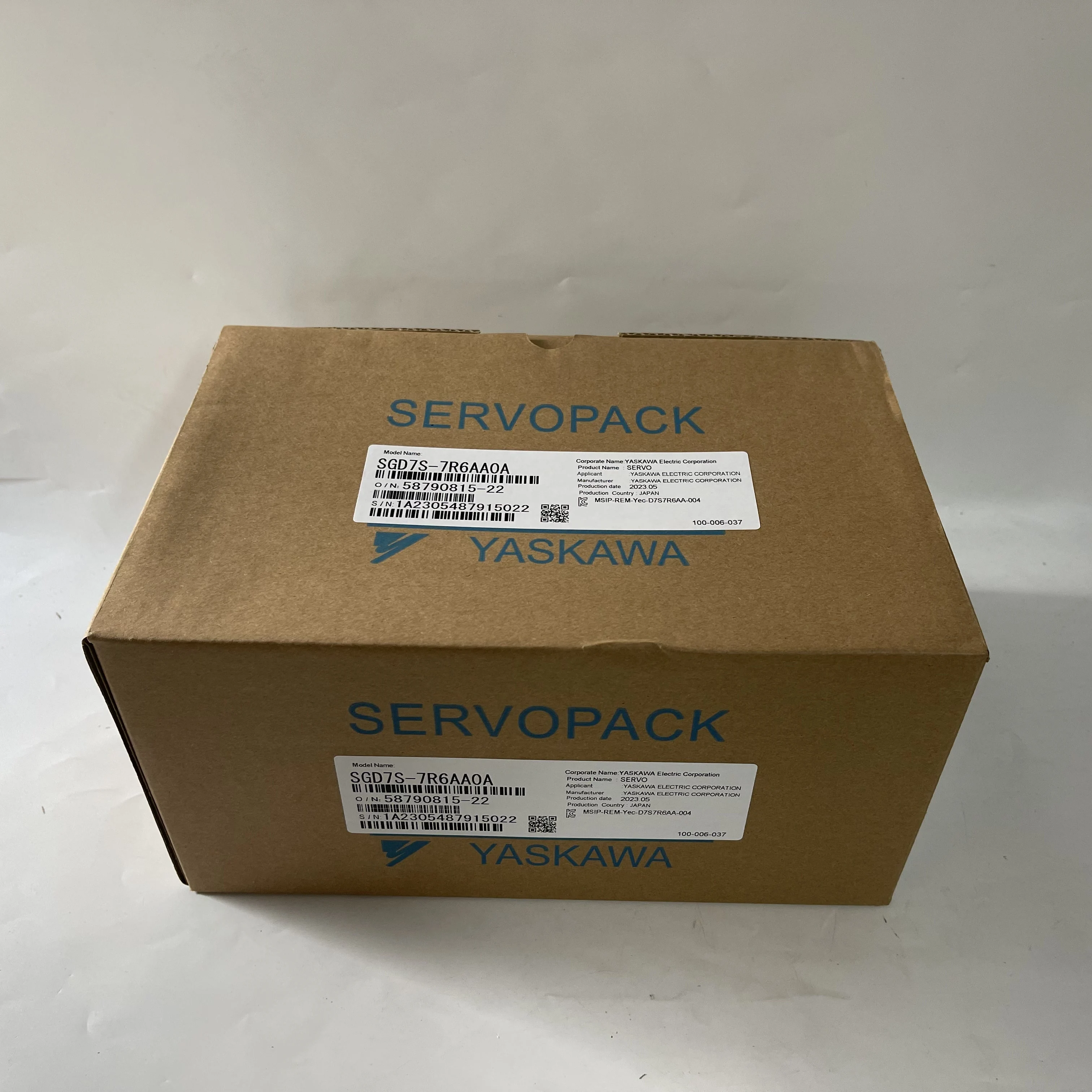 YASKAWA SERVOPACK (Servo Drive) SGD7S-7R6AA0A YASKAWA SERVOPACK (Servo Drive) SGD7S-7R6AA0A