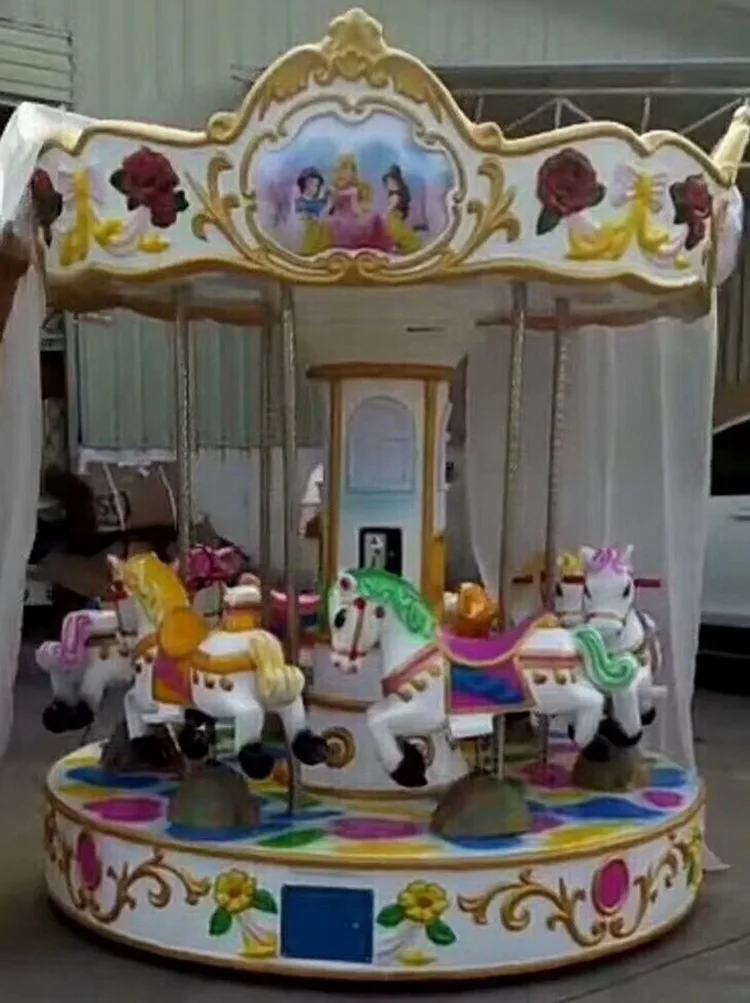 リヤドロ　メリーゴーランドに乗る少女　刻印あり グラスファイバー3 6人乗りミニカルーセル馬車コイン屋内