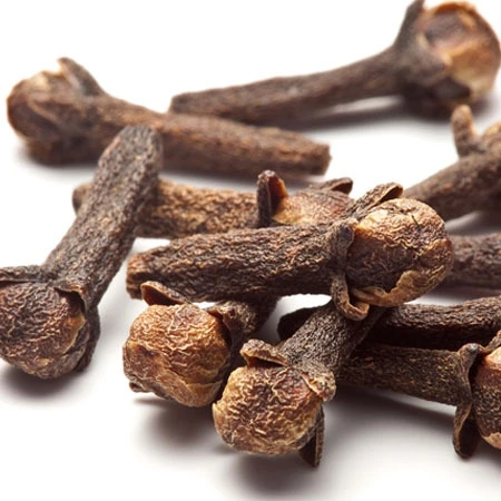 Wholesale 100% Natural Indonesian Cloves Spices New Crop Madagascar Sri Lanka AB6 Clove