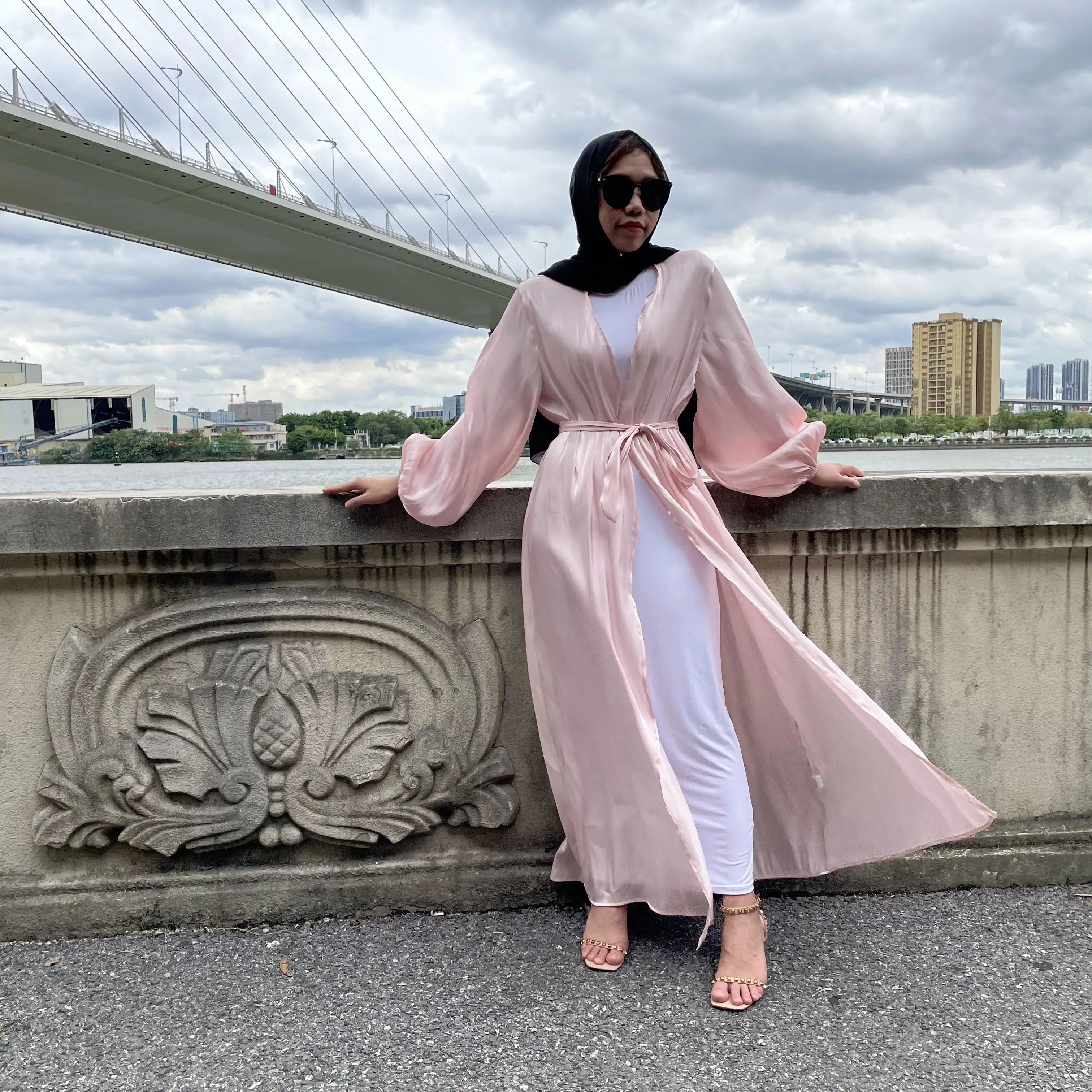 1926# Fashion Abaya for Women Shiny Silk Solid Kimono Islamic Clothing  Muslim Dresses Dubai Abaya Wholesale