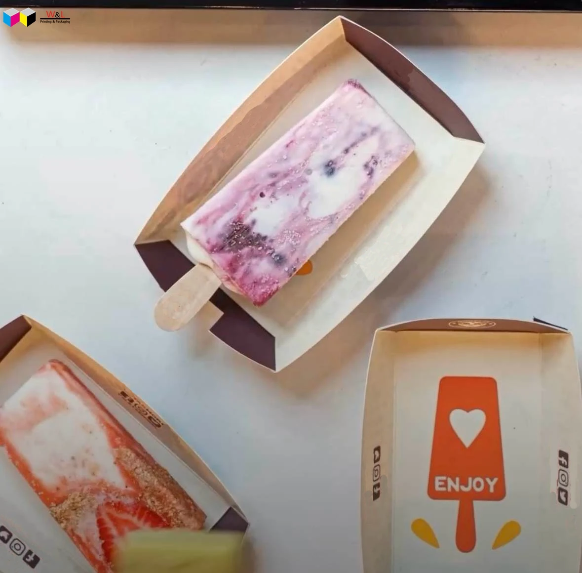 Disposable Biodegradable Take Away Take Out Go to 100% Food Grade Paper Hot Dog Tray Packaging Box with Stick