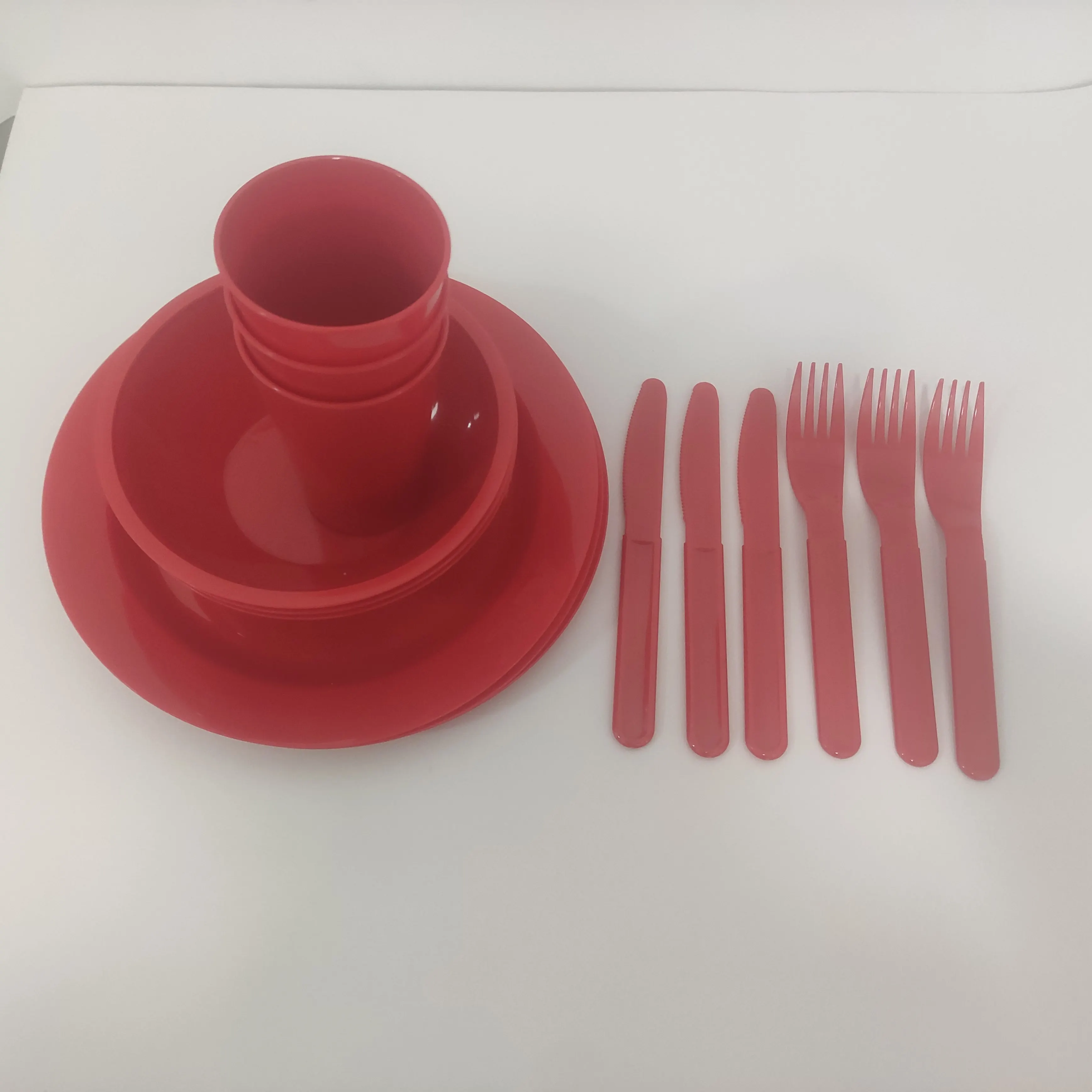 Plastic Picnic Set Suite Plastic Cutlery Plate Bowl Cup Knife Fork