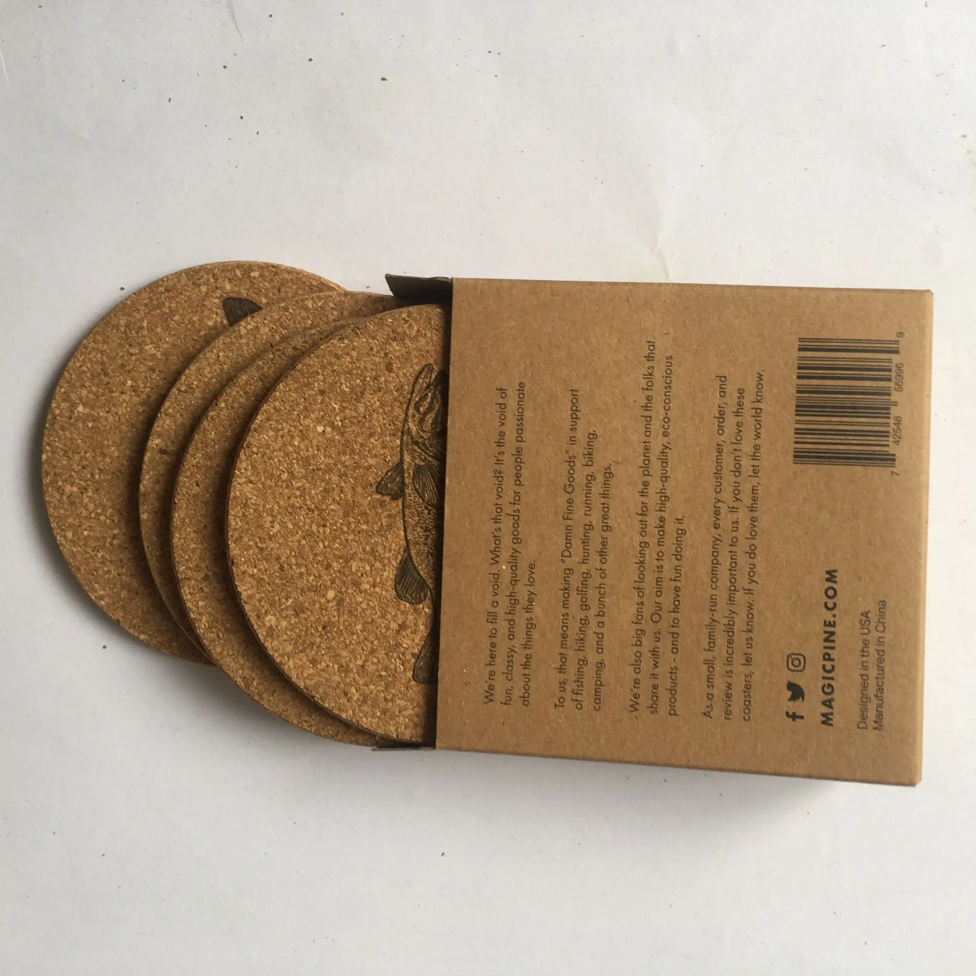 Natural Round Cork Coasters With Metal Holder Set Of 8 Pcs 4 Inch 1/5