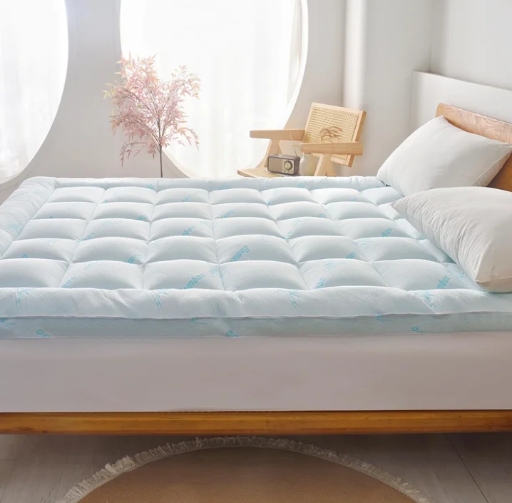 Bamboo Fabric Down Alternative Filling Soft Deep Pocket Design Medium Firm Bed Thick Cooling Mattress Topper for Hot Sleeper