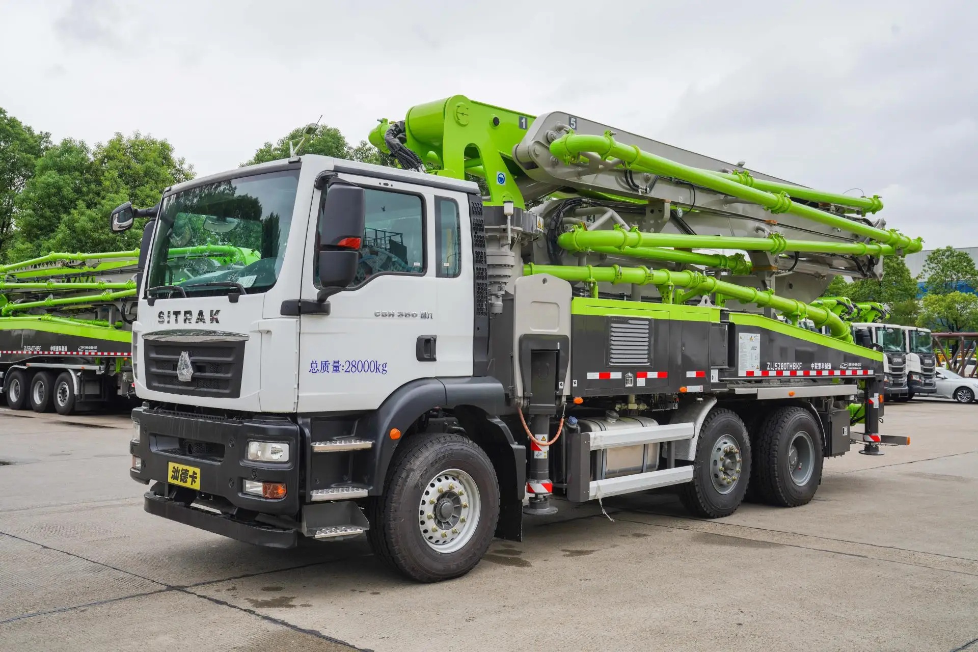 ZOOMLION 40X-5RZ Concrete Pump Truck - Durable & Efficient