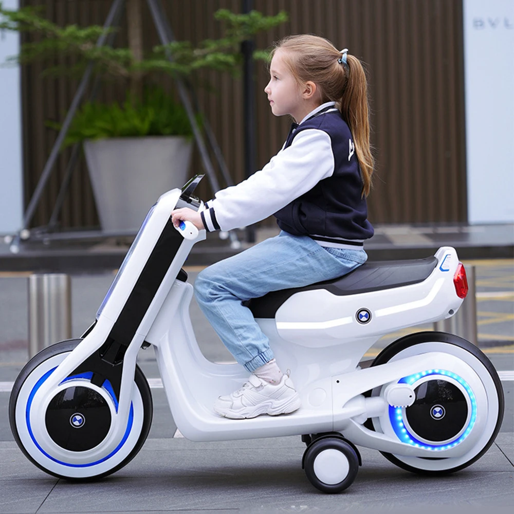 Large Size Cute Style Swing Rotating Rideable for Adults Motor Children Electric Kid's Toy Battery Car Kid's Vehicle