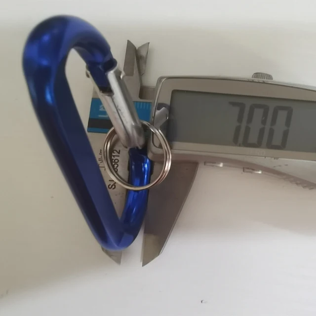 carabiner4.jpg