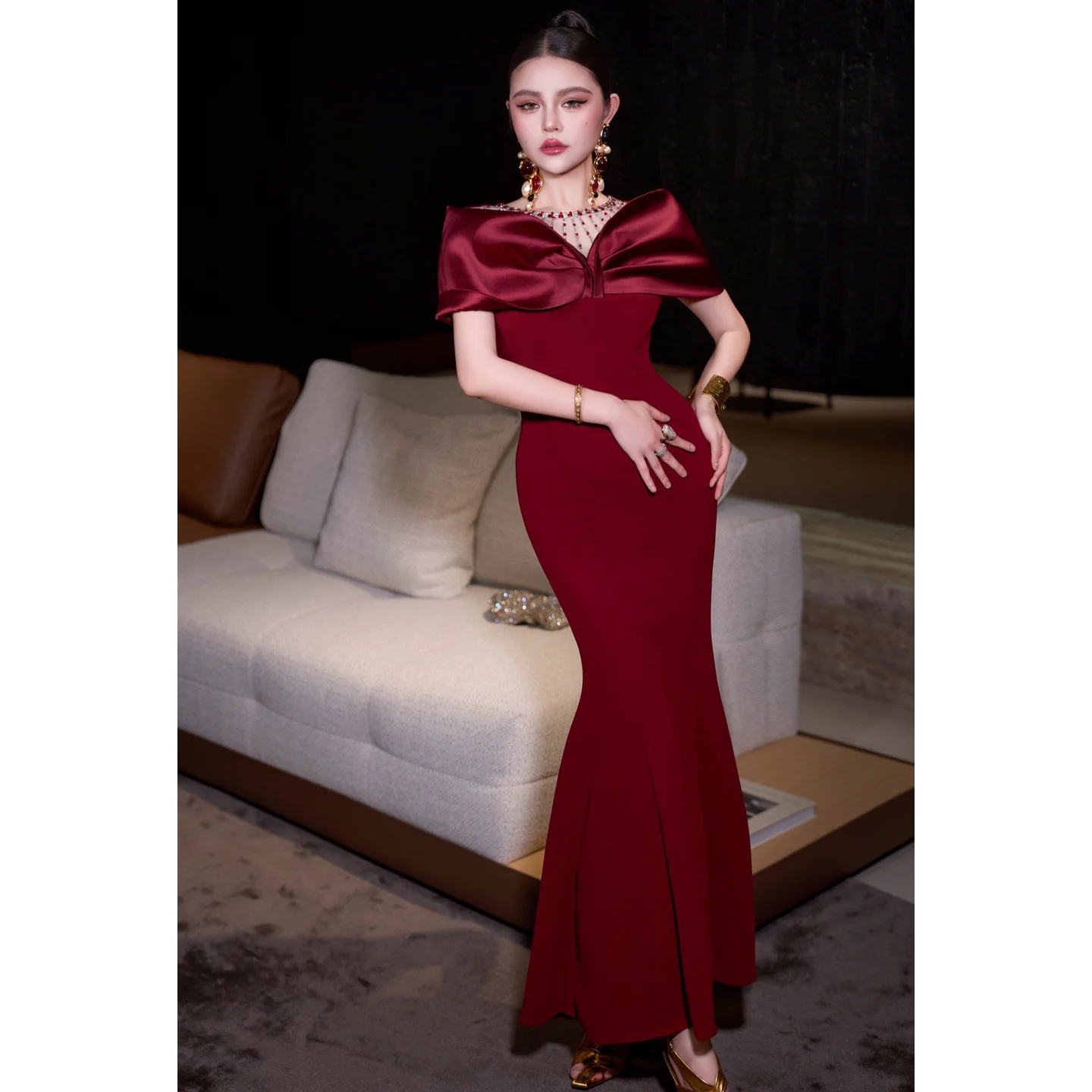 Elegant Fashionable Breathable Light-luxury High-end V-neck Slim Fit High Waist Polyester Fishtail Long Dress Women Red