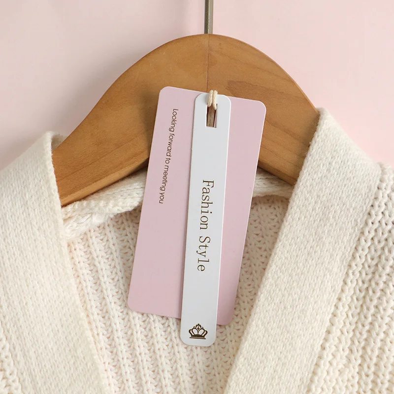 Made in Chinese Factory Custom Gold Logo Garment Coated Paper Hang Tags Luxury Hangtags for Clothing Etiquetas Para Ropa